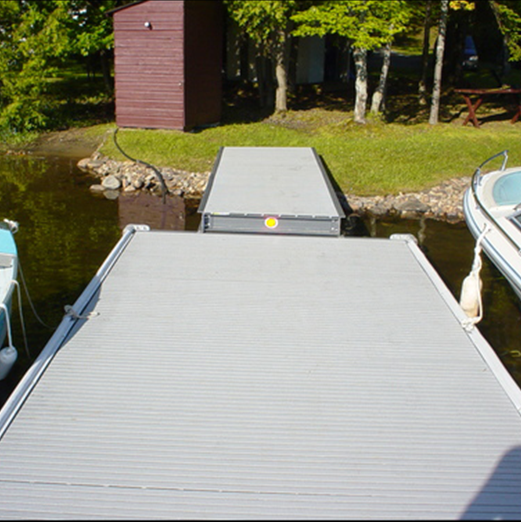 aquagrate pultruded grating, frp grating, non-slip, dynaform structural shapes